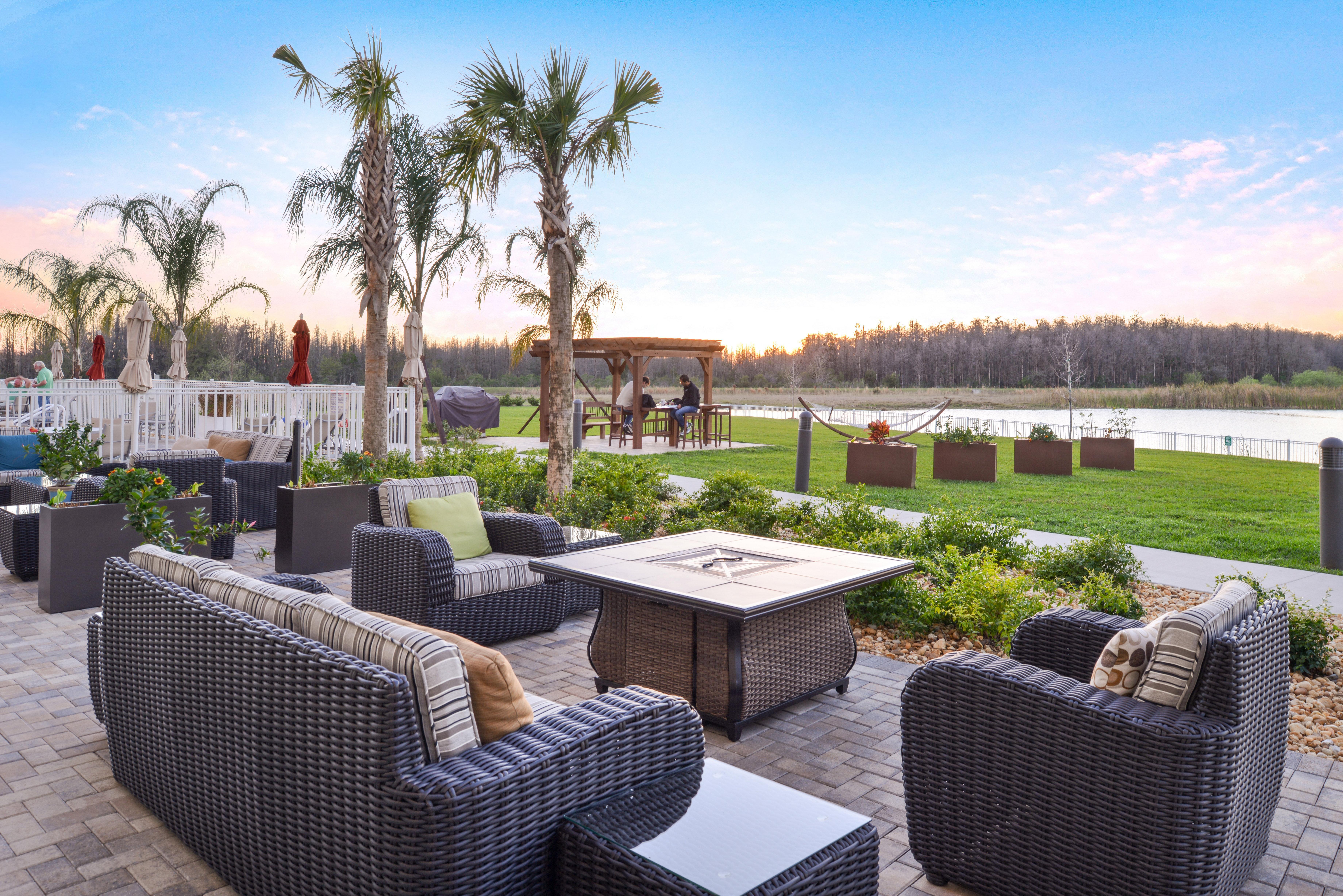 Holiday Inn Express & Suites Trinity By Ihg Eksteriør billede
