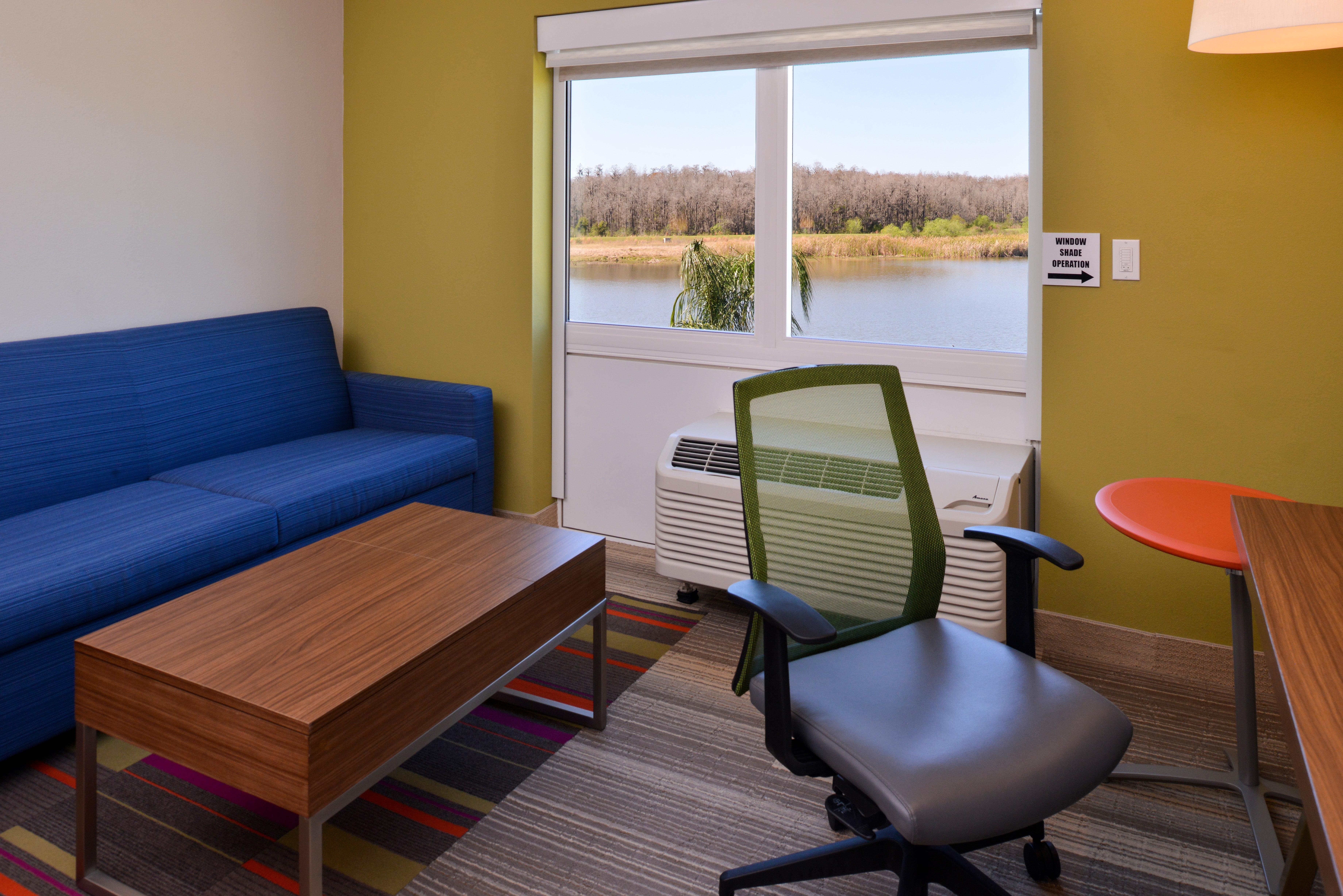 Holiday Inn Express & Suites Trinity By Ihg Eksteriør billede