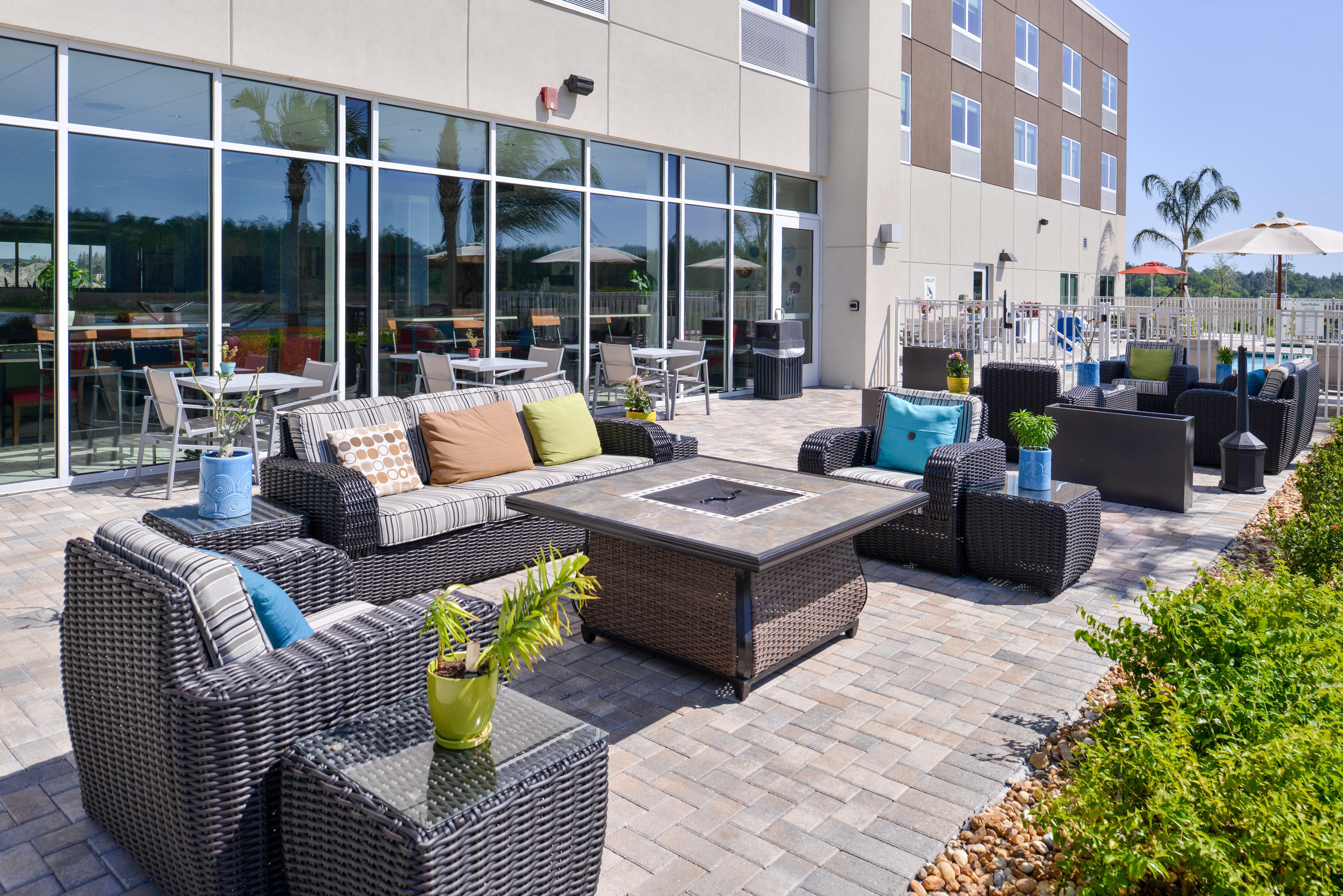 Holiday Inn Express & Suites Trinity By Ihg Eksteriør billede